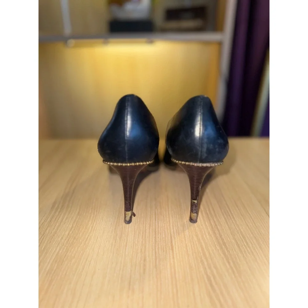 Coach Black Leather Pointed Toe Pumps Chain Detail Stiletto Heels Womens Size 10